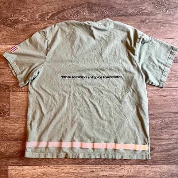 H&M Light Green NASA t-shirt - Picture 2 of 6
